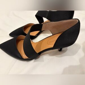 Corso Como Black Pointed Flats